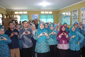 Kelurahan Cikole Dorong Penerapan Posyandu 6 SPM