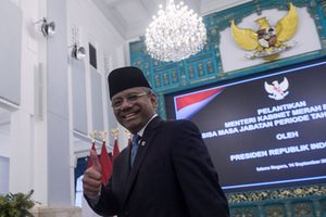 Kerumitan Menunggu Suahasil Nazara