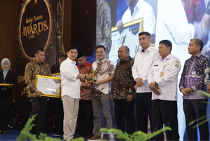 Perkuat Inklusi Keuangan, bank bjb Raih Anugerah Inovasi Pengembangan Ekonomi dan UMKM
