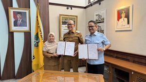 PT Indofarma Tbk Menyalurkan Donasi Obat Bagi Penderita TBC